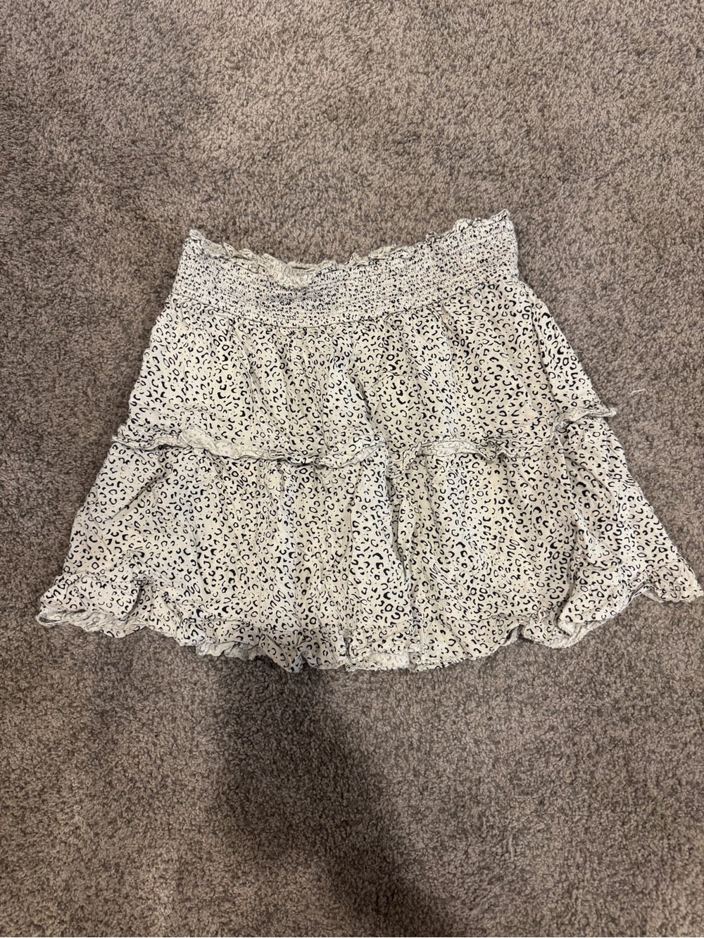 Women’s Strapless Cheetah Flowy Top
